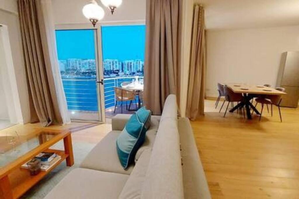 Stunning Beachfront Apartment In St Julians Sliema Exterior photo